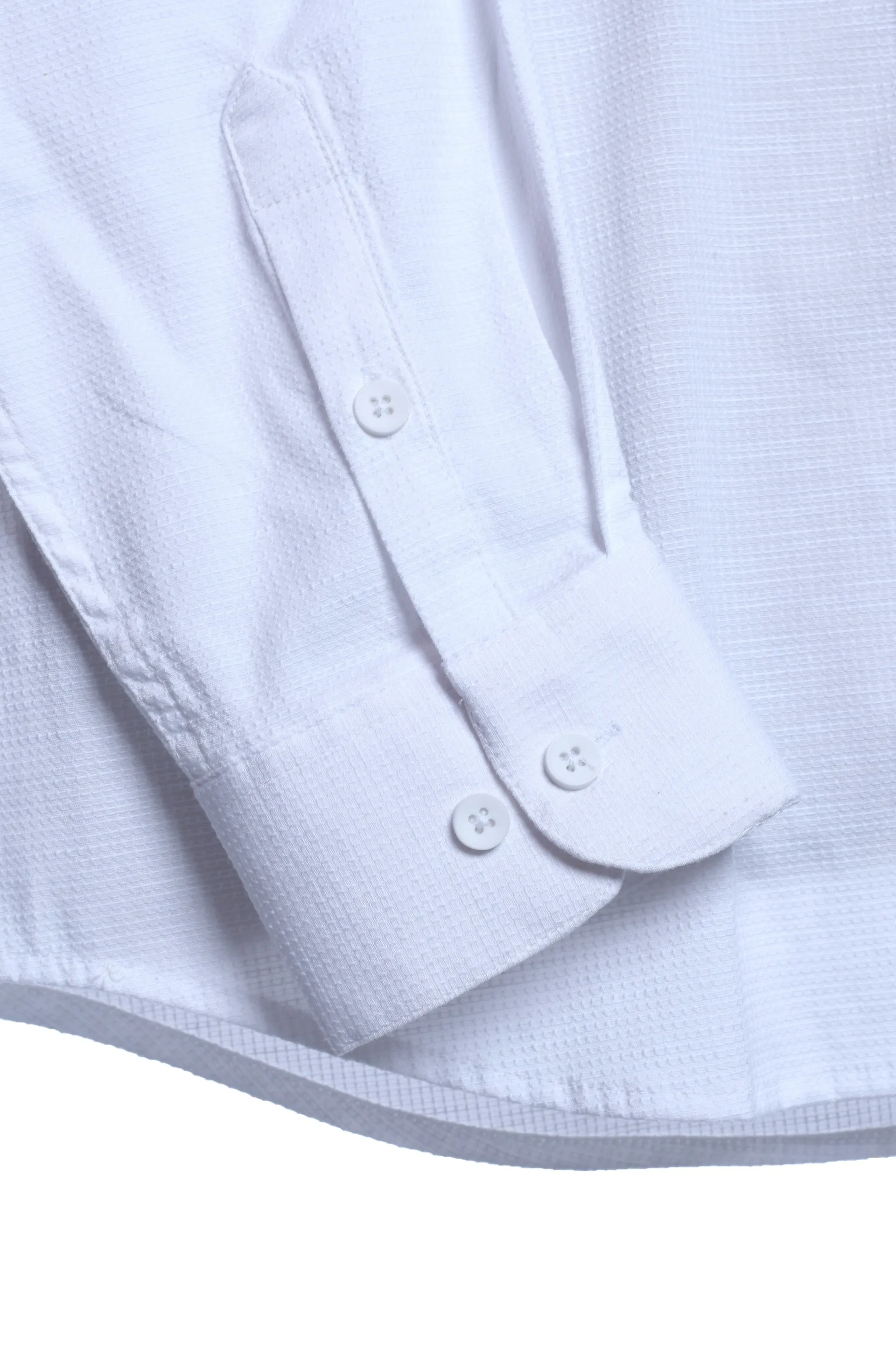 EASY IRON TEXTURED MANDARIN SHIRT IN WHITE