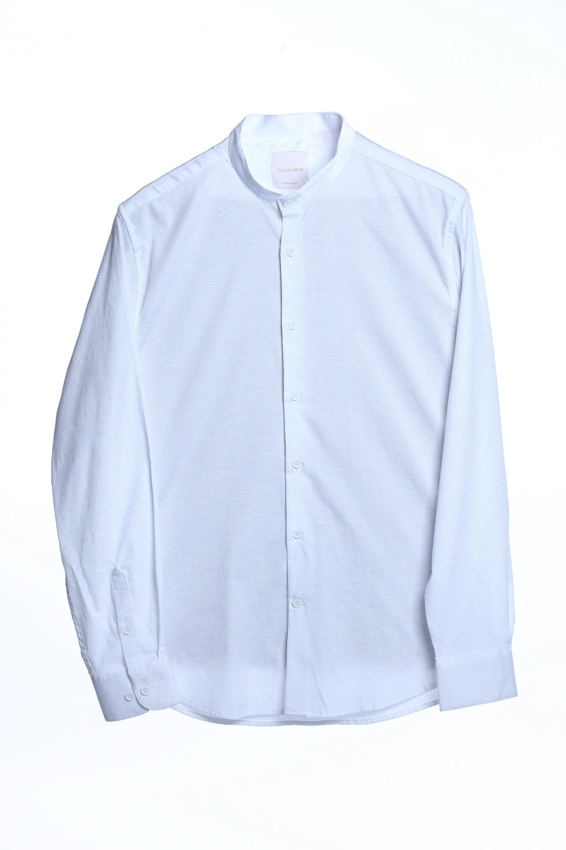 EASY IRON TEXTURED MANDARIN SHIRT IN WHITE