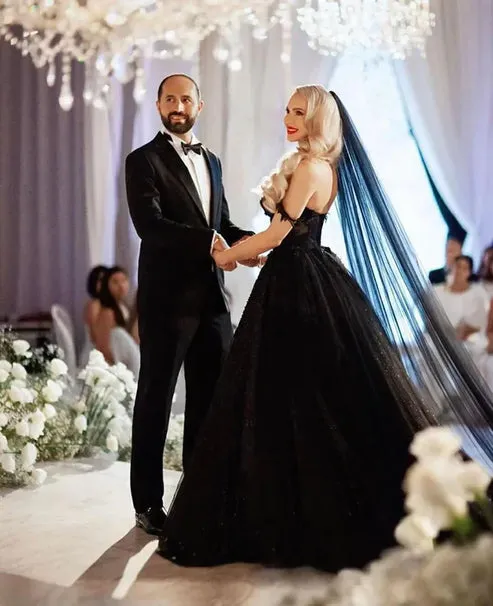Luolandi A-Line Black Gothic Wedding Dresses with Sequin Lace Appliques Off Shoulder