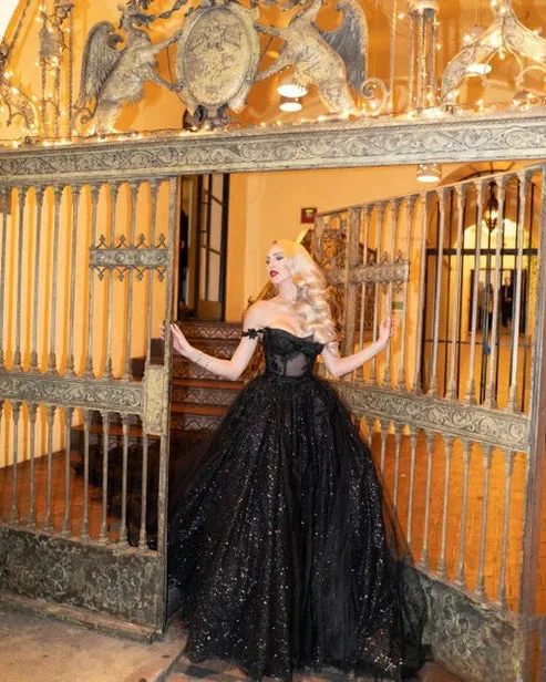 Luolandi A-Line Black Gothic Wedding Dresses with Sequin Lace Appliques Off Shoulder