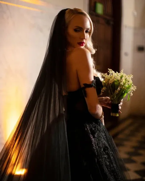 Luolandi A-Line Black Gothic Wedding Dresses with Sequin Lace Appliques Off Shoulder